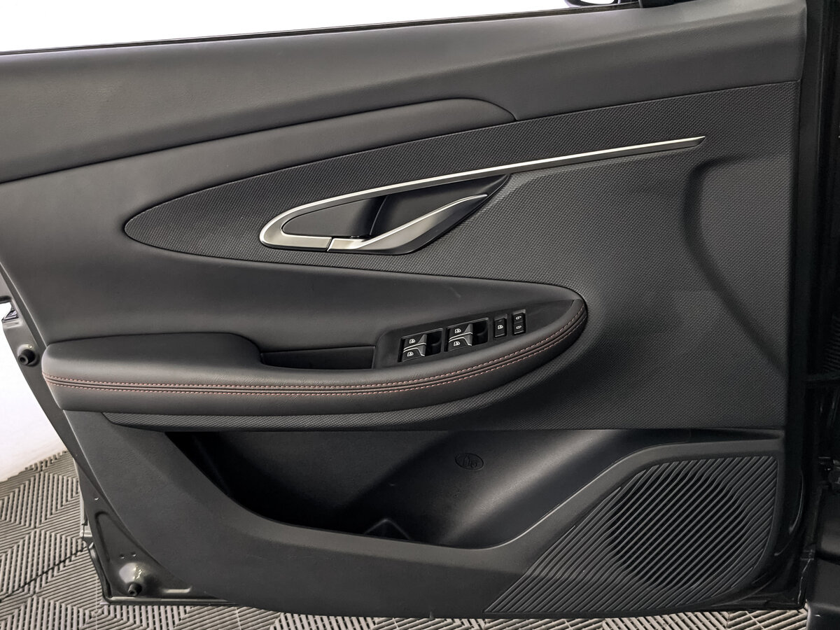 Changan UNI-T с пробегом — 2023 год. Фото: #18