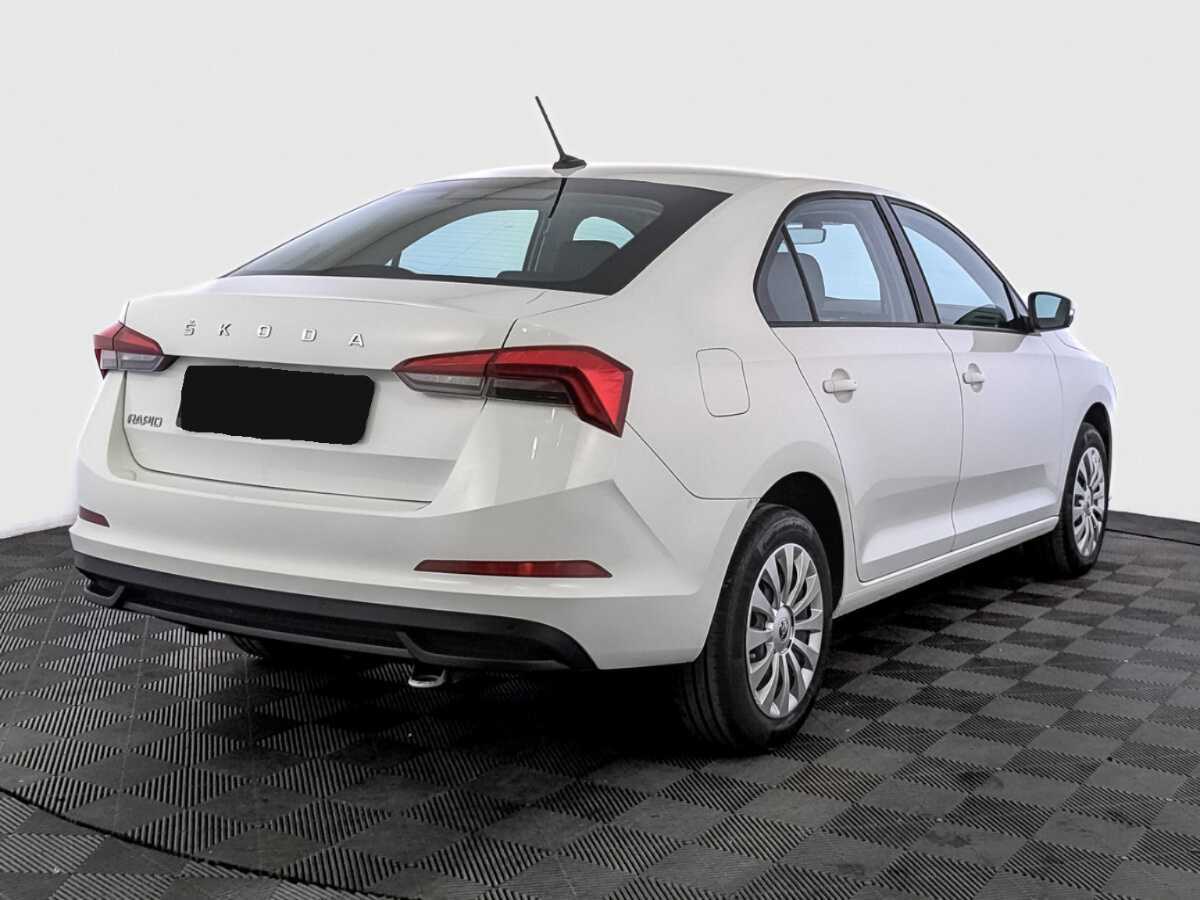 Skoda Rapid с пробегом — 2020 год. Фото: #4