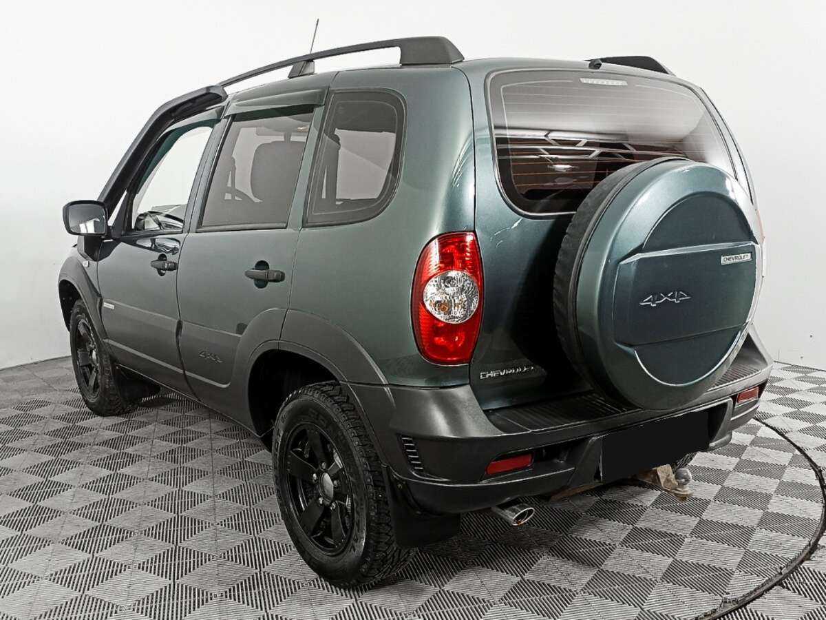 Chevrolet Niva с пробегом — 2014 год. Фото: #6