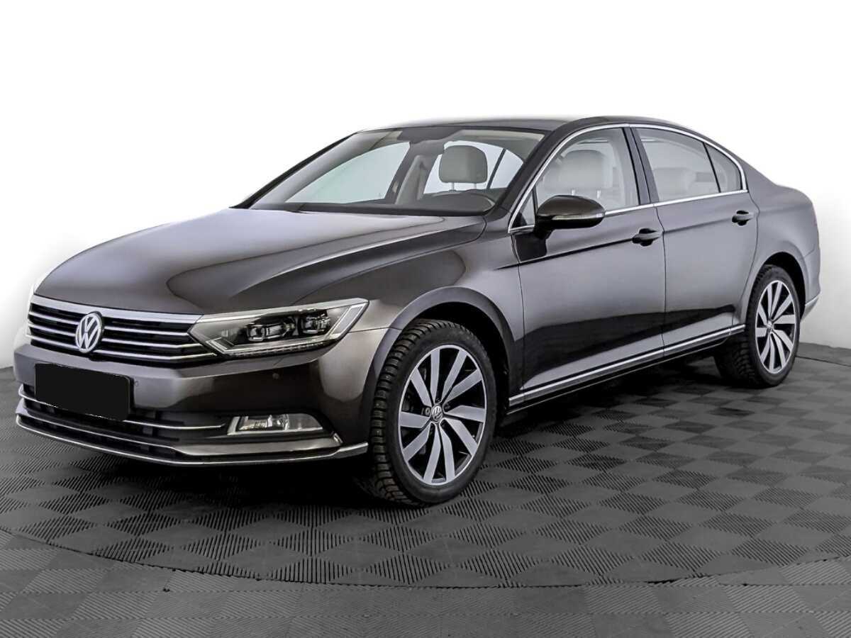 Volkswagen Passat с пробегом — 2017 год. Фото: #0