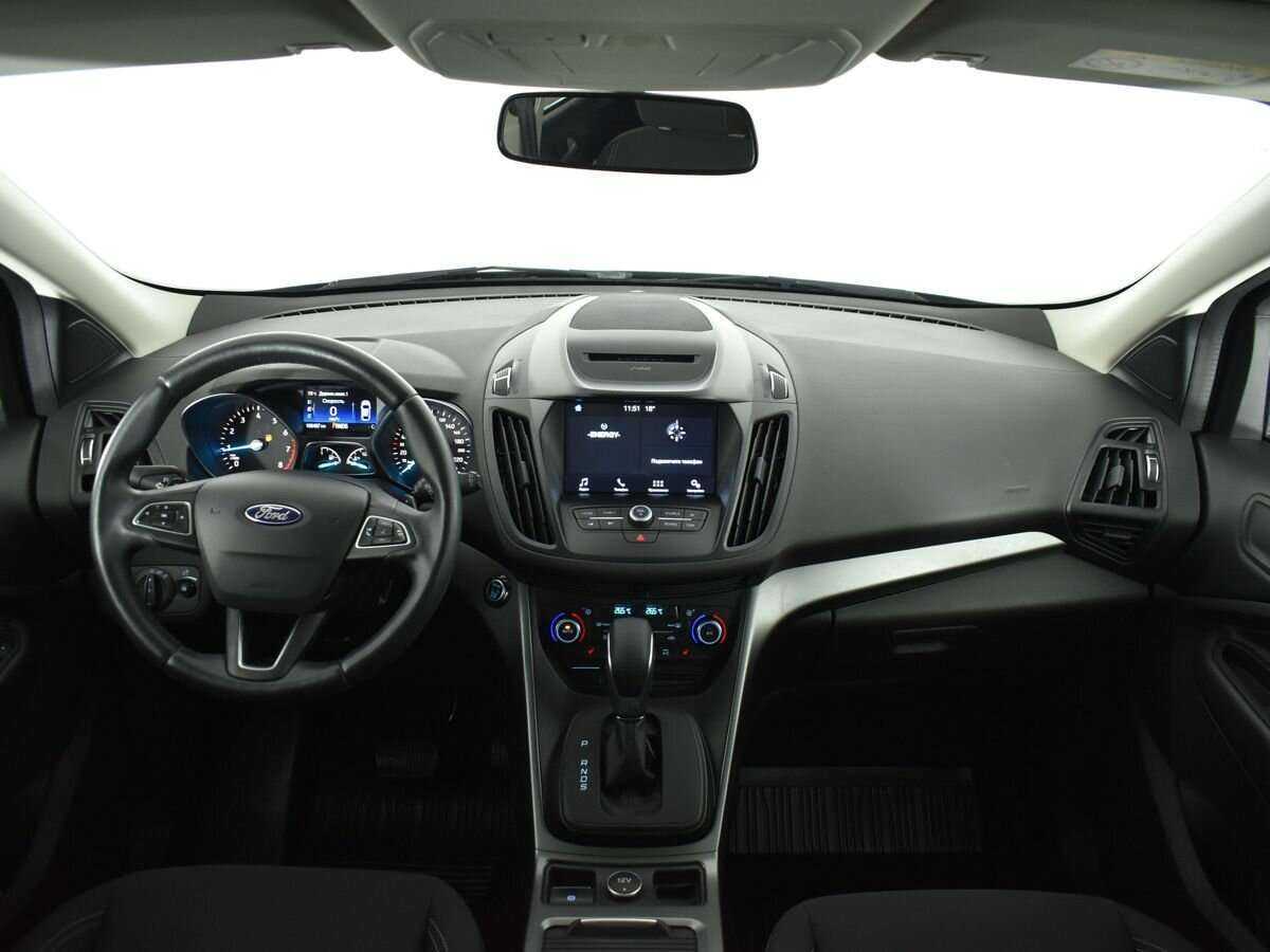 Ford Kuga с пробегом — 2017 год. Фото: #10