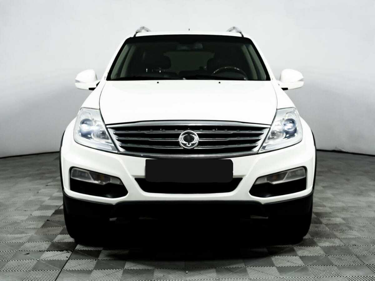 SsangYong Rexton с пробегом — 2013 год. Фото: #1