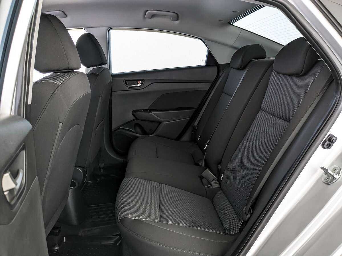 Hyundai Solaris с пробегом — 2019 год. Фото: #13