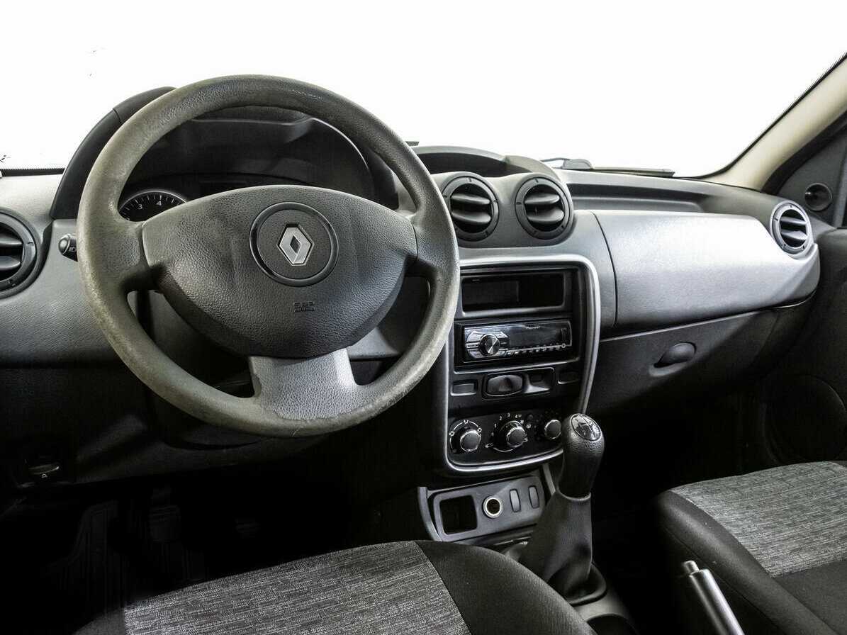 Renault Duster с пробегом — 2012 год. Фото: #10