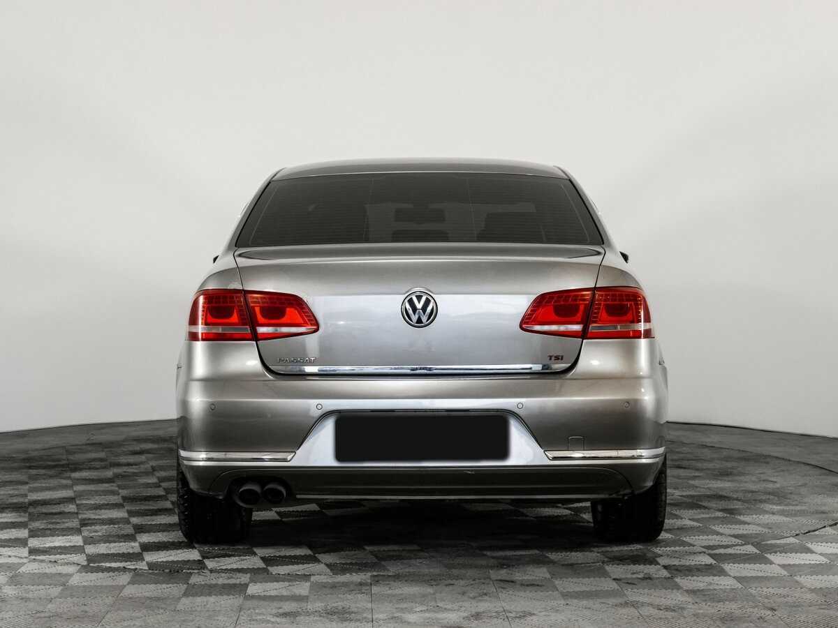 Volkswagen Passat с пробегом — 2012 год. Фото: #3