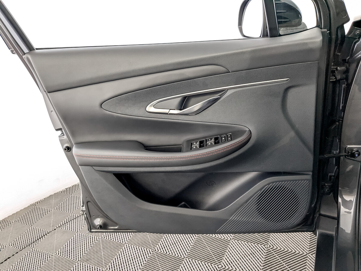 Changan UNI-T с пробегом — 2023 год. Фото: #18