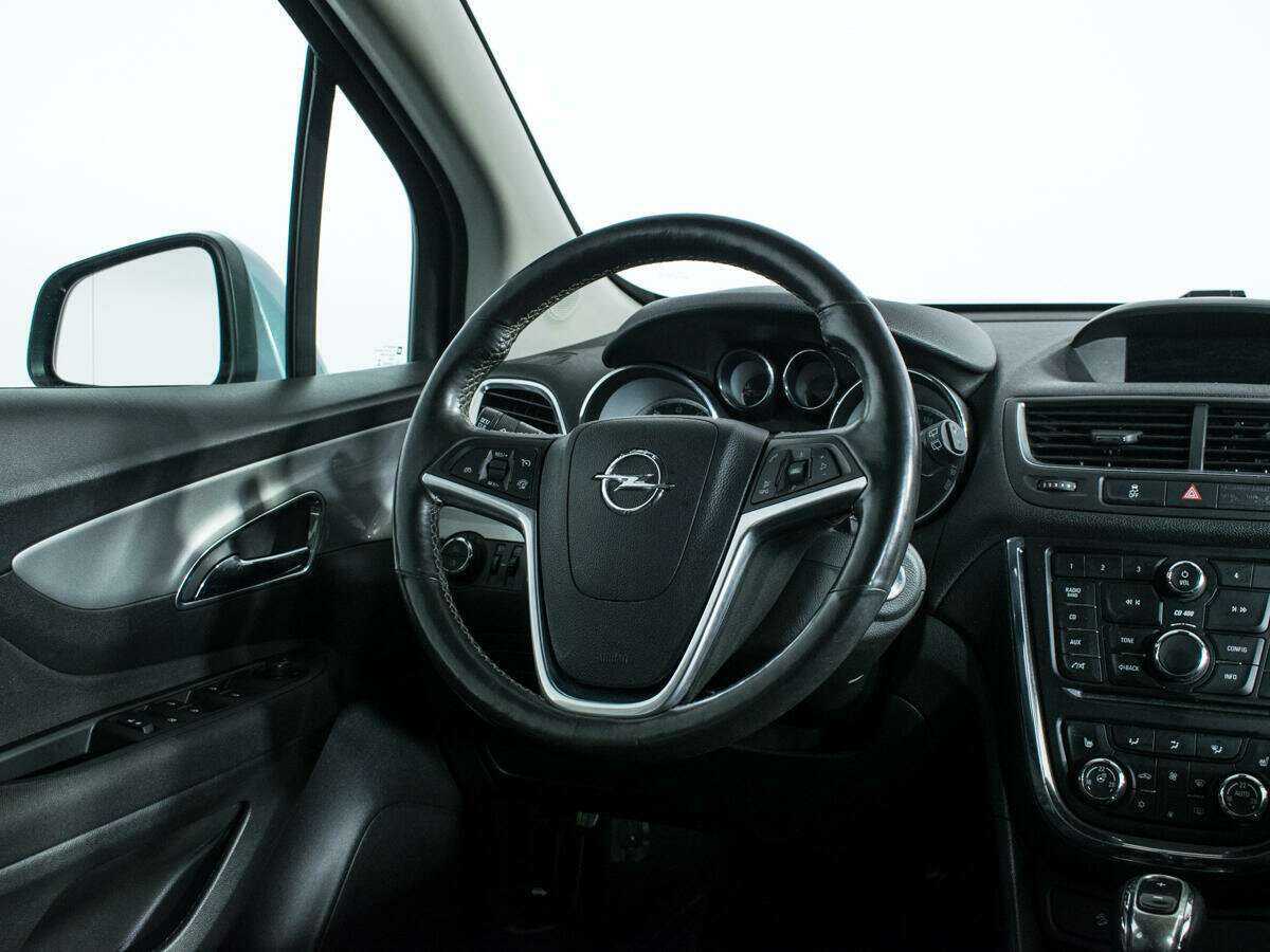 Opel Mokka с пробегом — 2012 год. Фото: #13