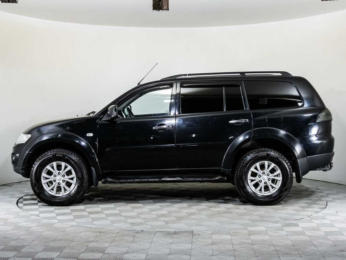 Mitsubishi Pajero Sport с пробегом — 2014 год. Фото: #7