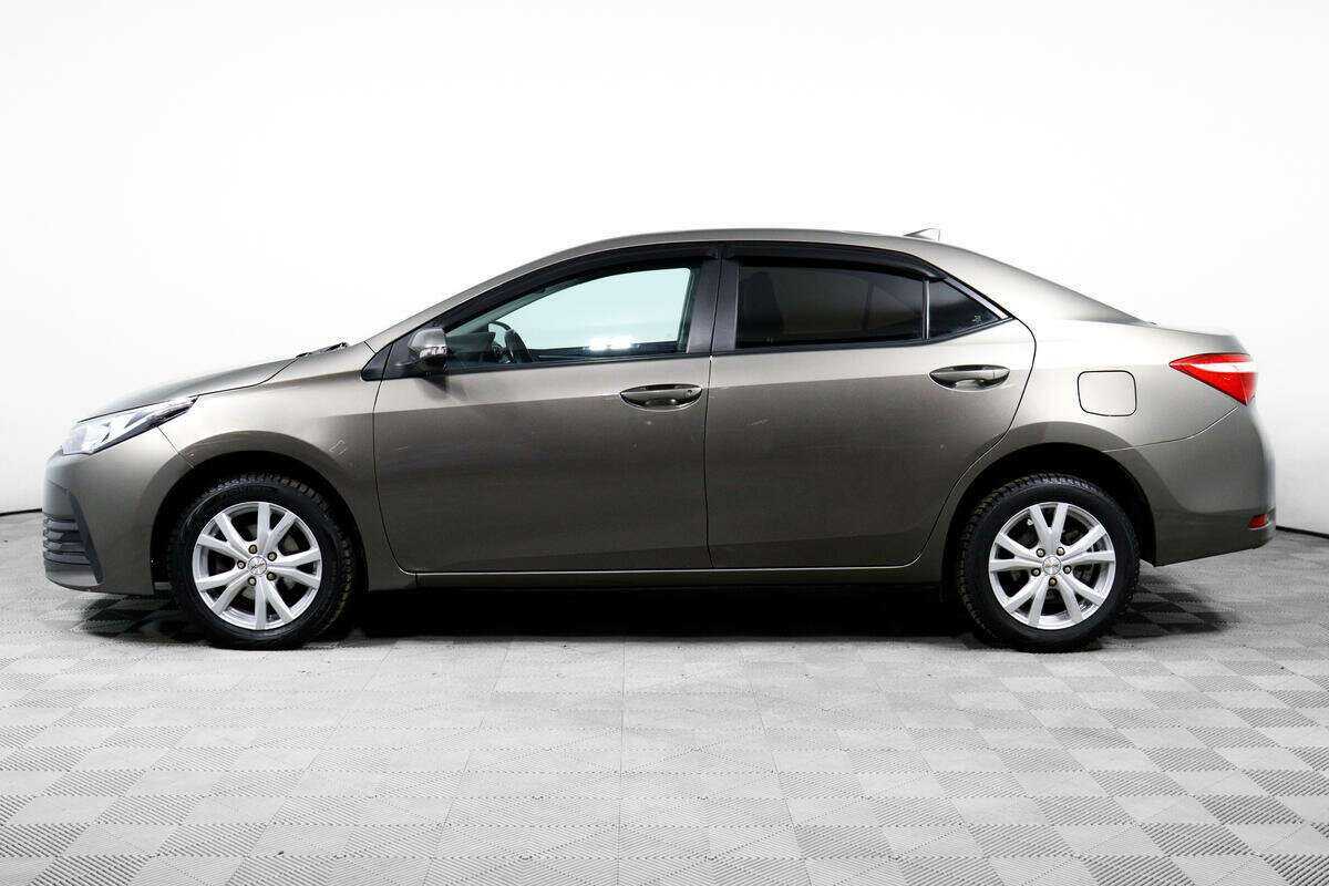 Toyota Corolla с пробегом — 2017 год. Фото: #7