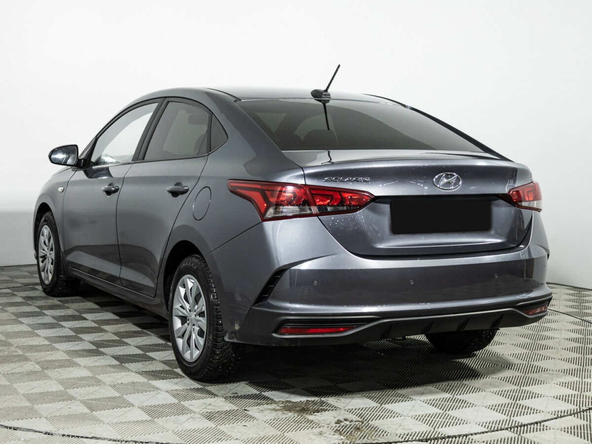 Hyundai Solaris с пробегом — 2021 год. Фото: #6