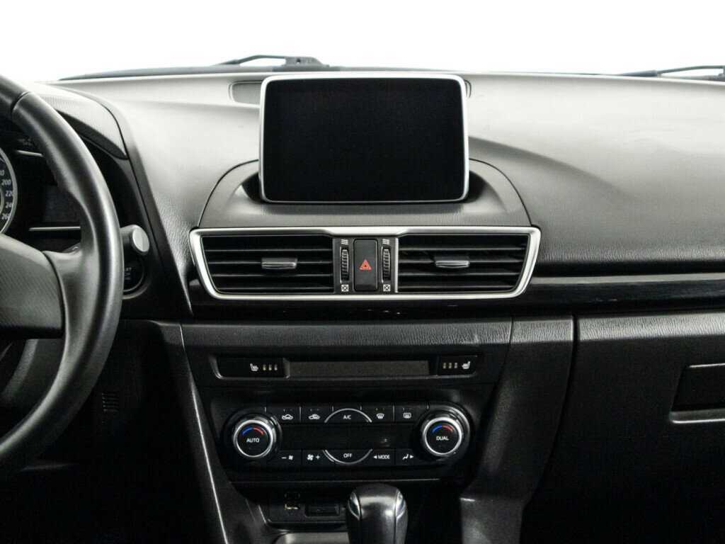 Mazda 3 с пробегом — 2013 год. Фото: #13
