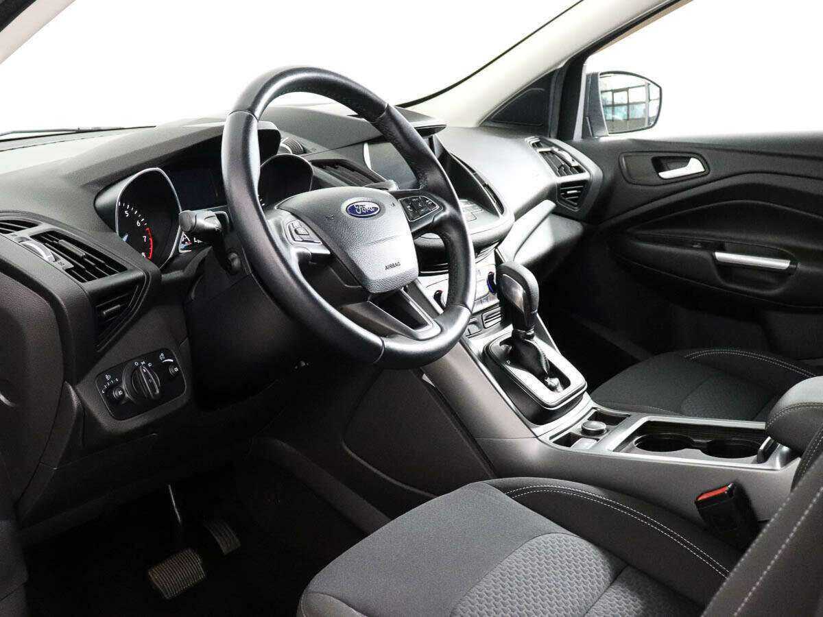 Ford Kuga с пробегом — 2018 год. Фото: #7
