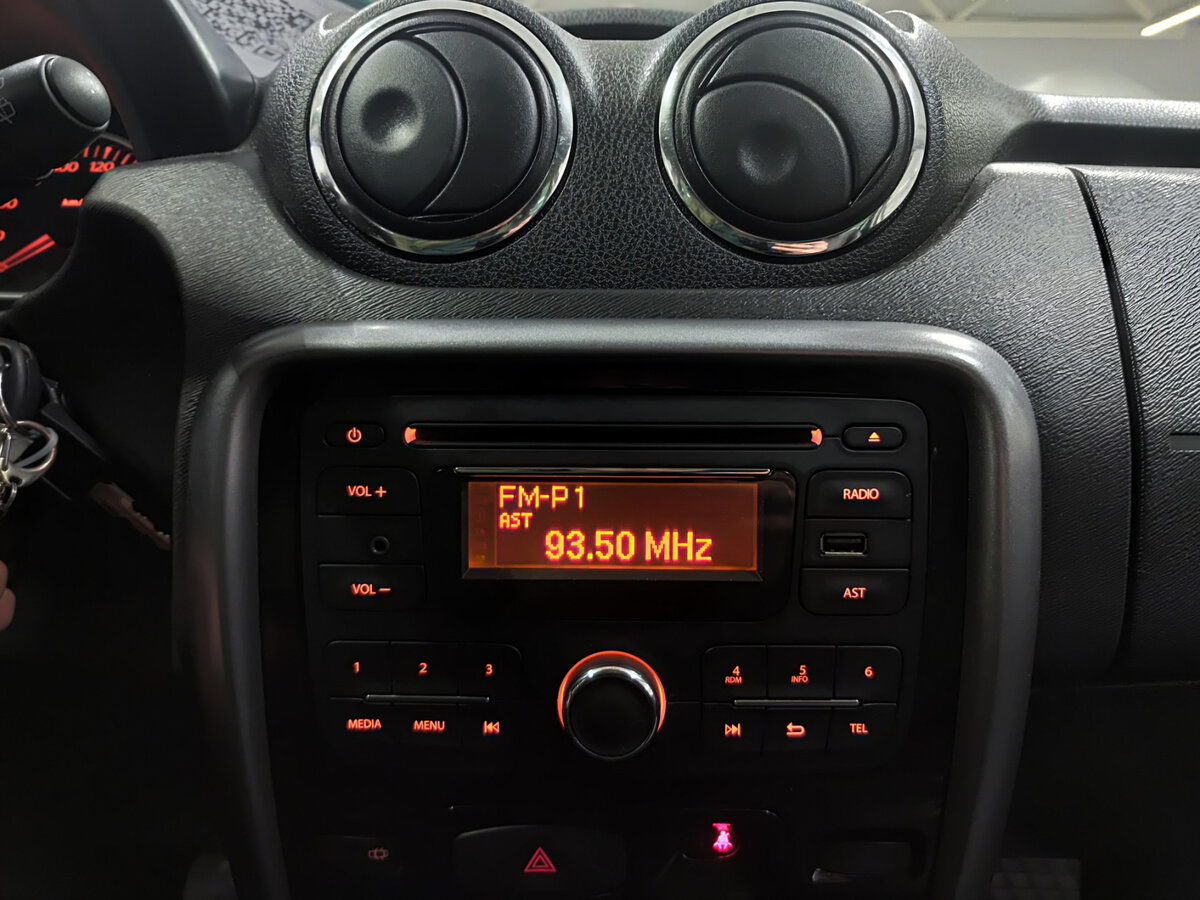 Renault Duster с пробегом — 2012 год. Фото: #14