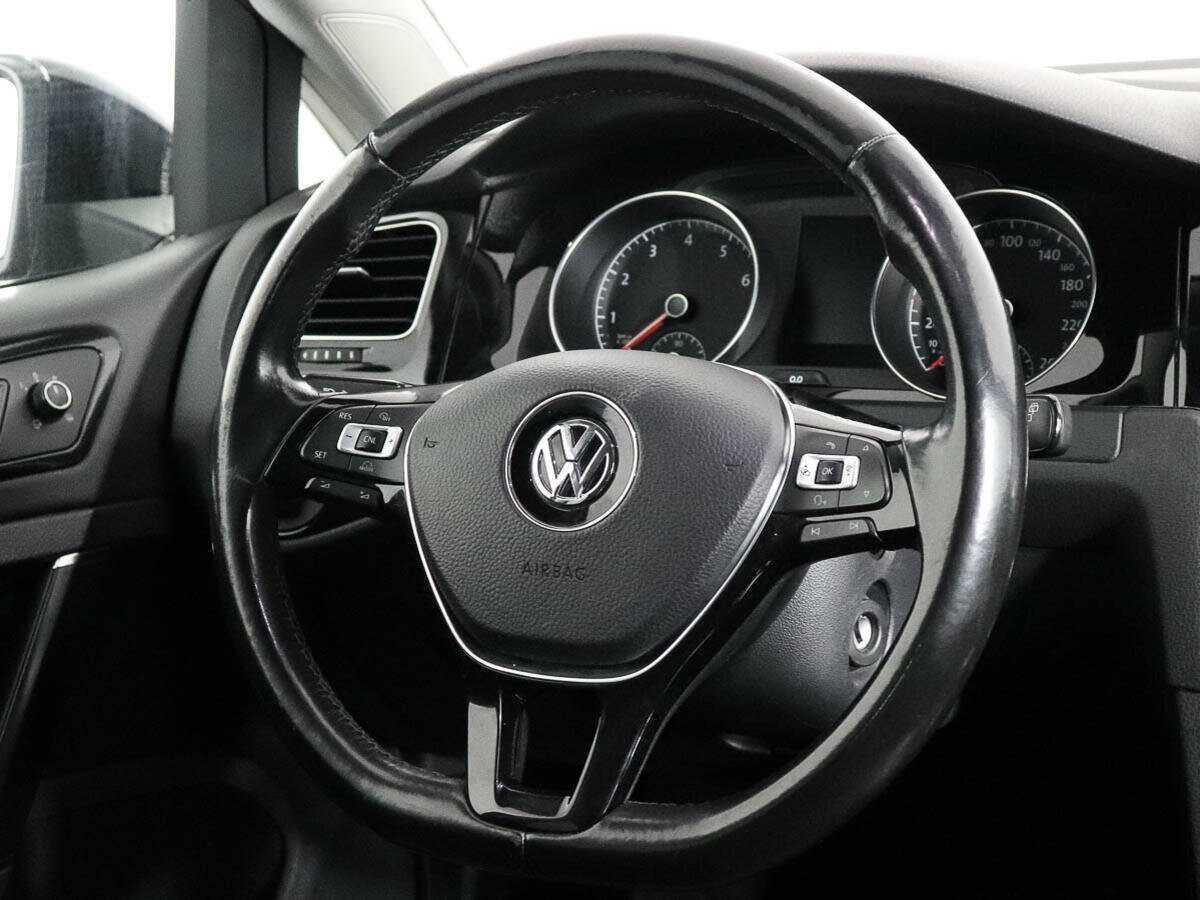 Volkswagen Golf с пробегом — 2013 год. Фото: #11