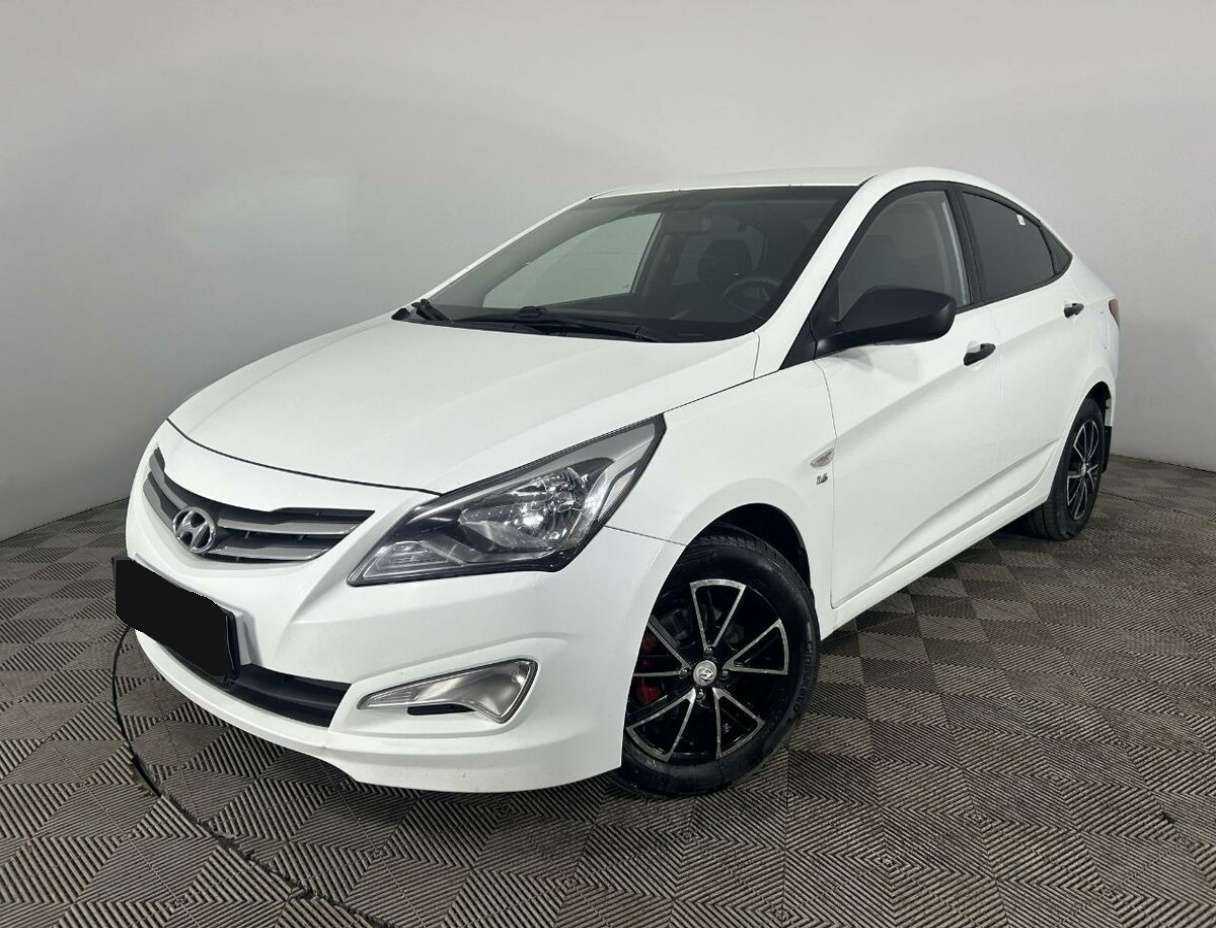 Hyundai Solaris с пробегом — 2015 год. Посмотреть фото
