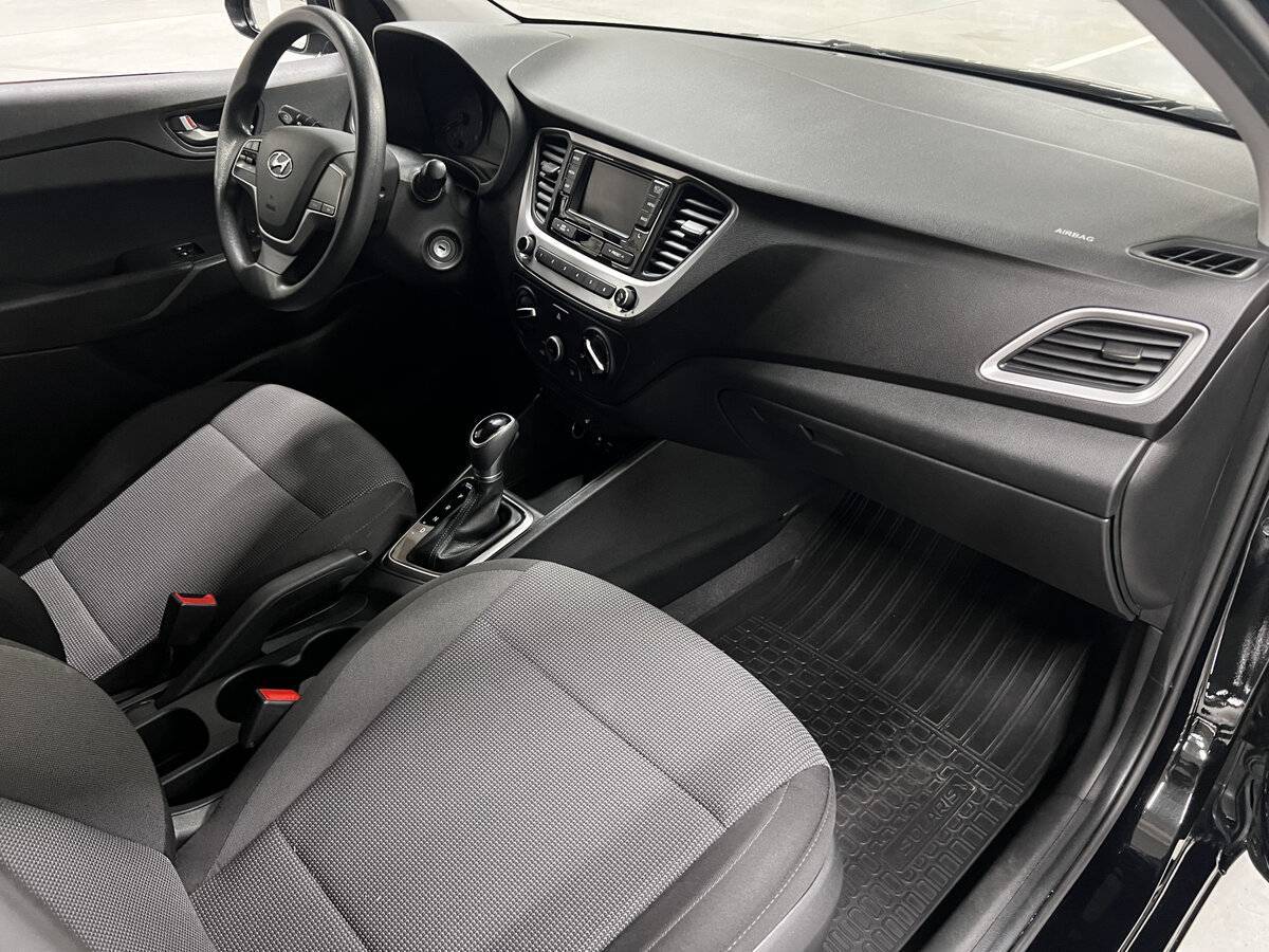 Hyundai Solaris с пробегом — 2017 год. Фото: #8