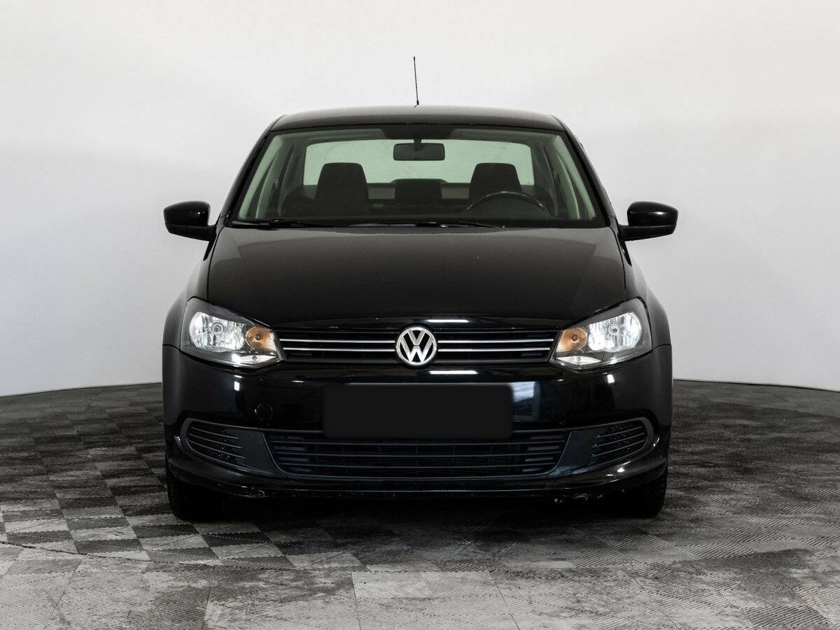 Volkswagen Polo с пробегом — 2012 год. Фото: #1