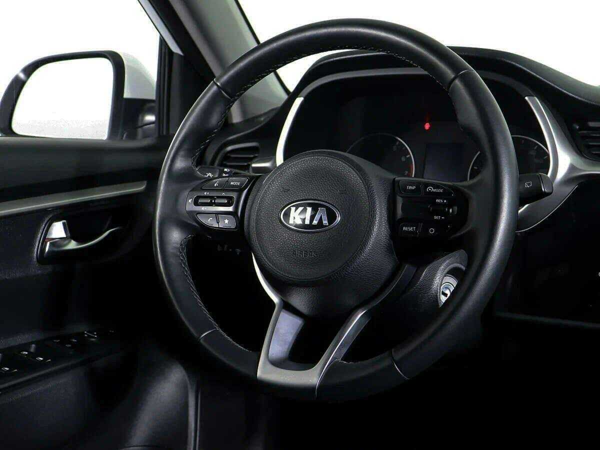 Kia Rio с пробегом — 2020 год. Фото: #9