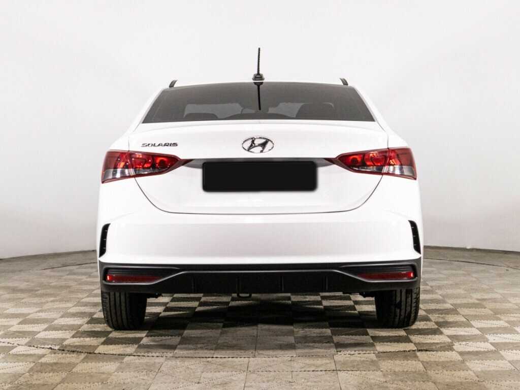 Hyundai Solaris с пробегом — 2022 год. Фото: #5