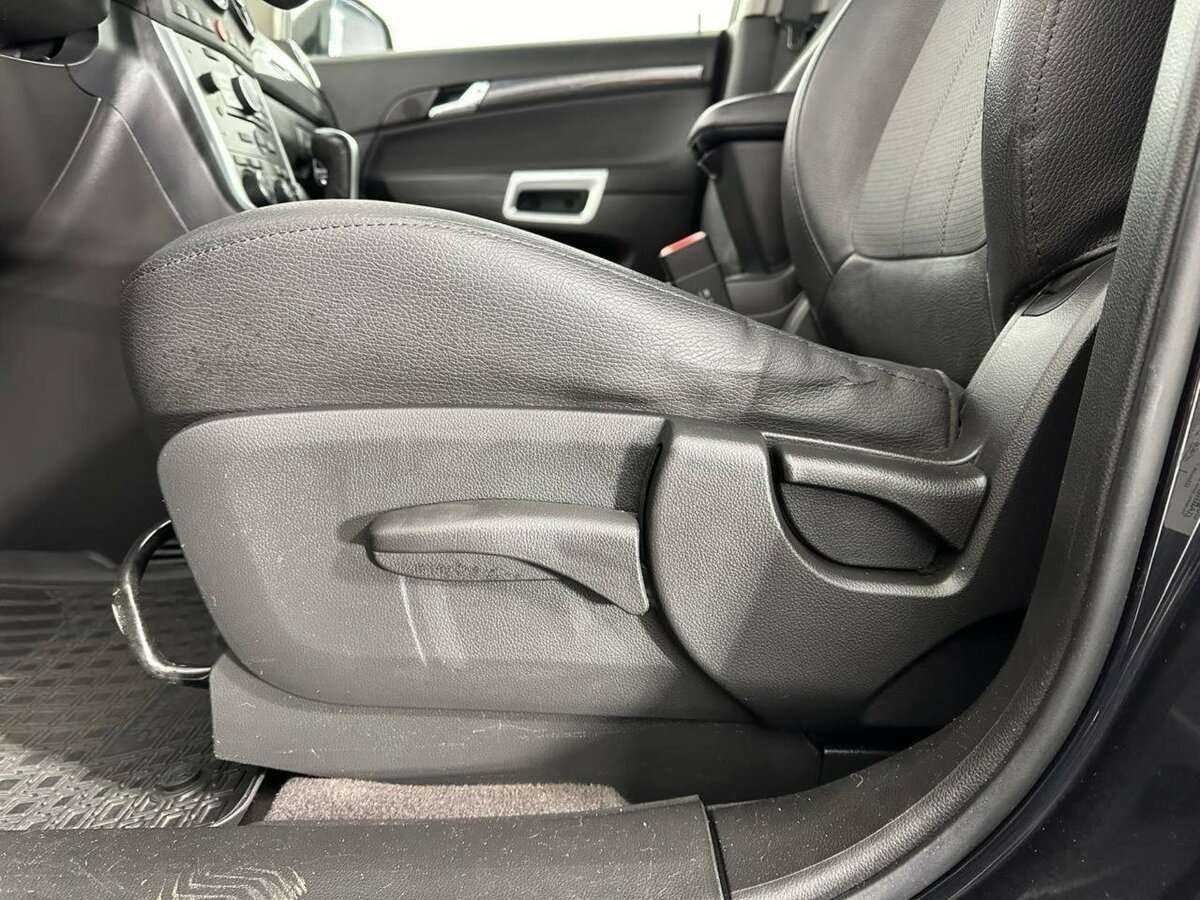 Opel Antara с пробегом — 2013 год. Фото: #9
