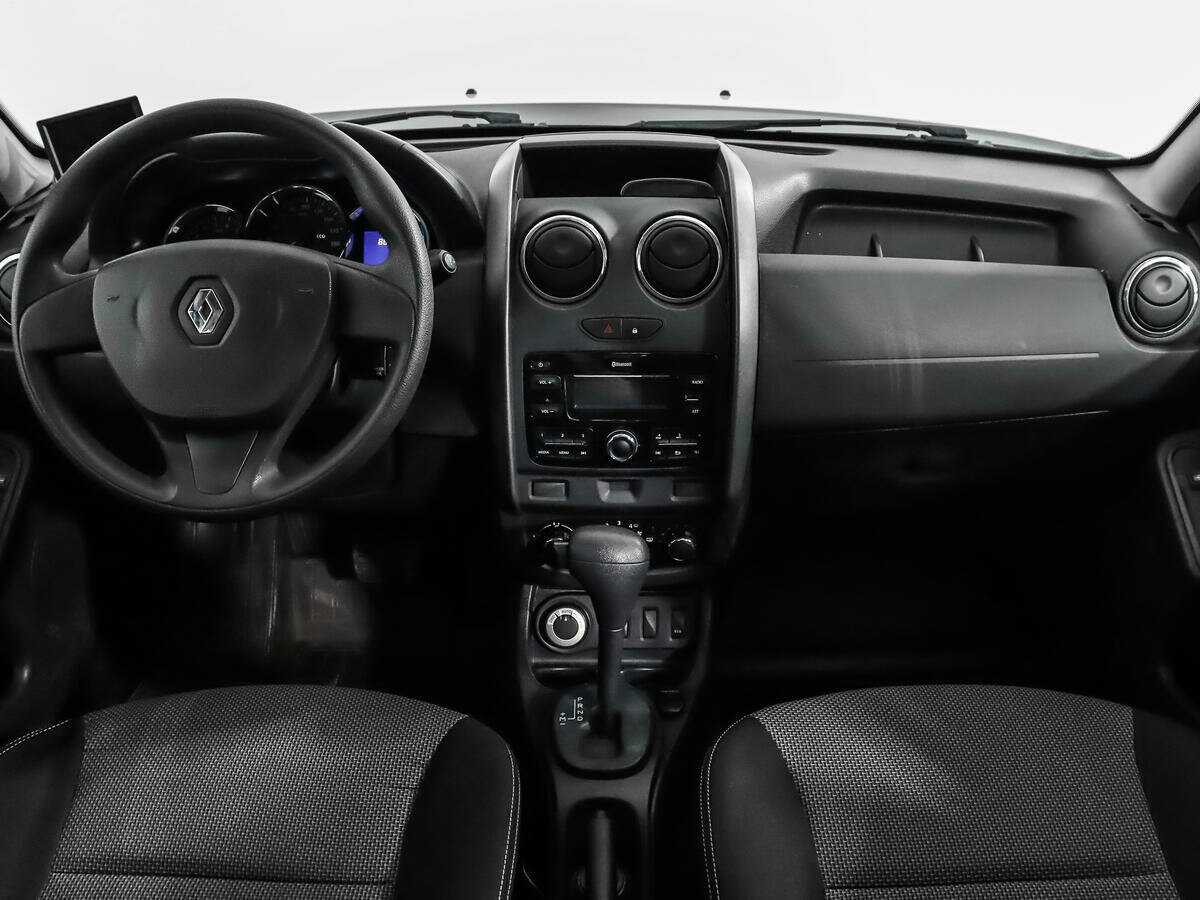 Renault Duster с пробегом — 2017 год. Фото: #11