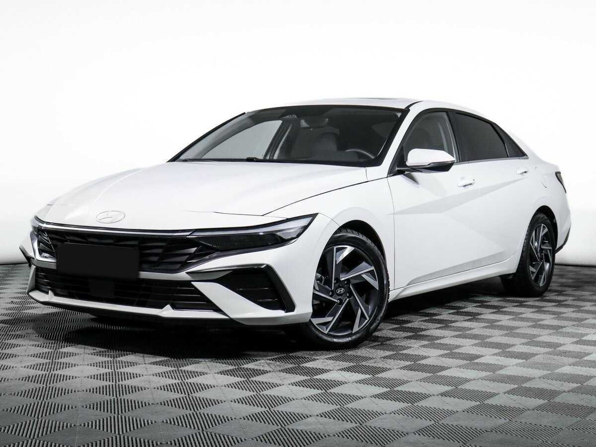 Hyundai Elantra с пробегом — 2023 год. Посмотреть фото