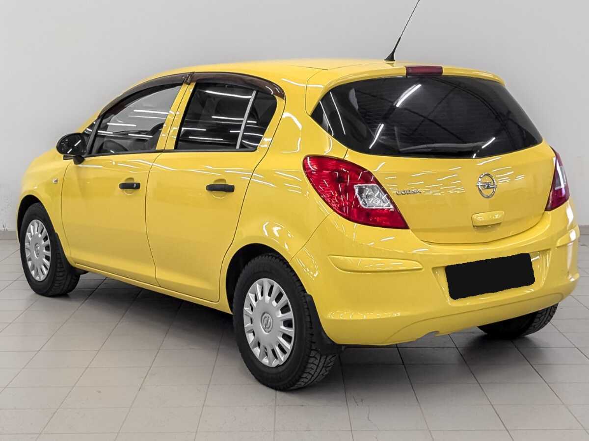Opel Corsa с пробегом — 2013 год. Фото: #6