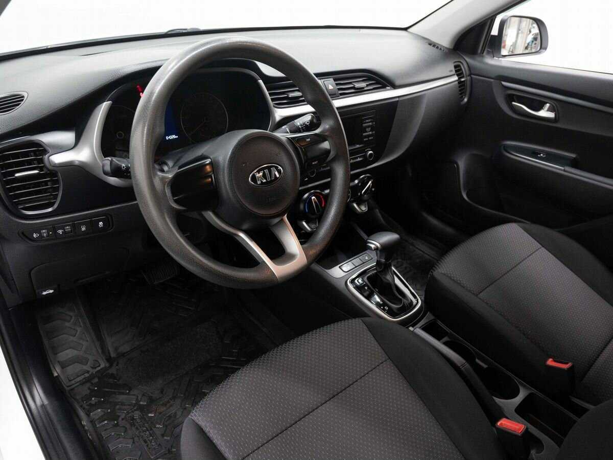 Kia Rio с пробегом — 2021 год. Фото: #8