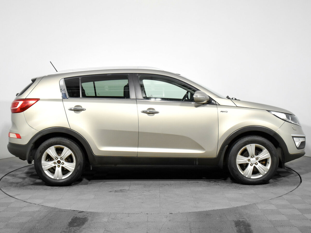 Kia Sportage с пробегом — 2013 год. Фото: #3