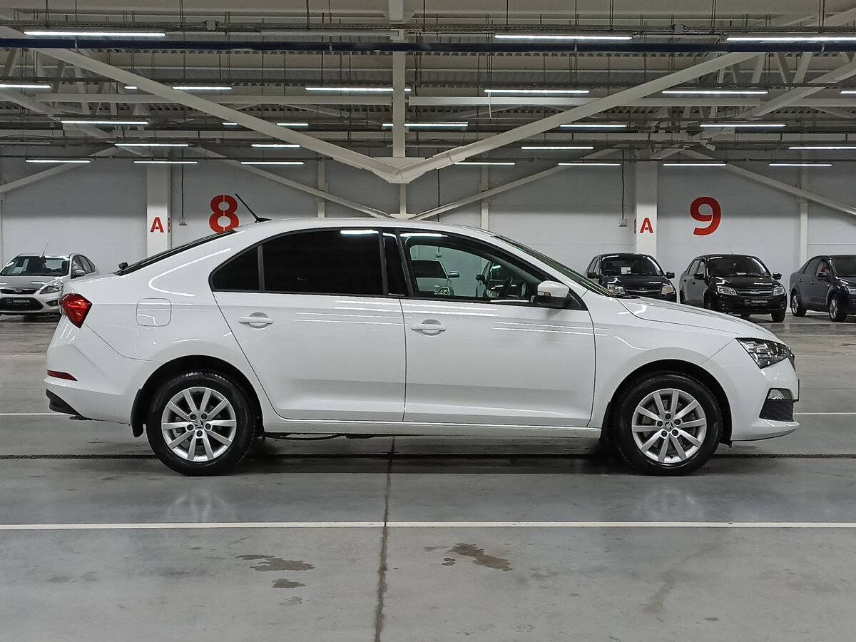 Skoda Rapid с пробегом — 2022 год. Фото: #3