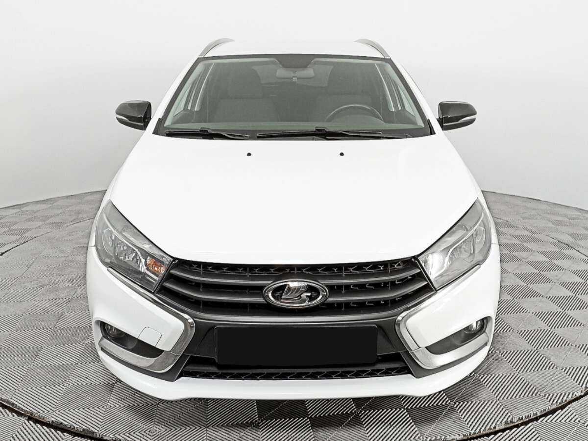 Lada (ВАЗ) Vesta с пробегом — 2020 год. Фото: #1