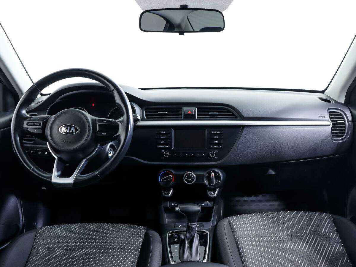 Kia Rio с пробегом — 2017 год. Фото: #9