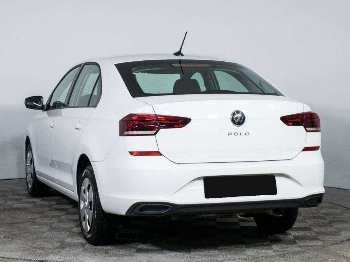 Volkswagen Polo с пробегом — 2021 год. Фото: #6