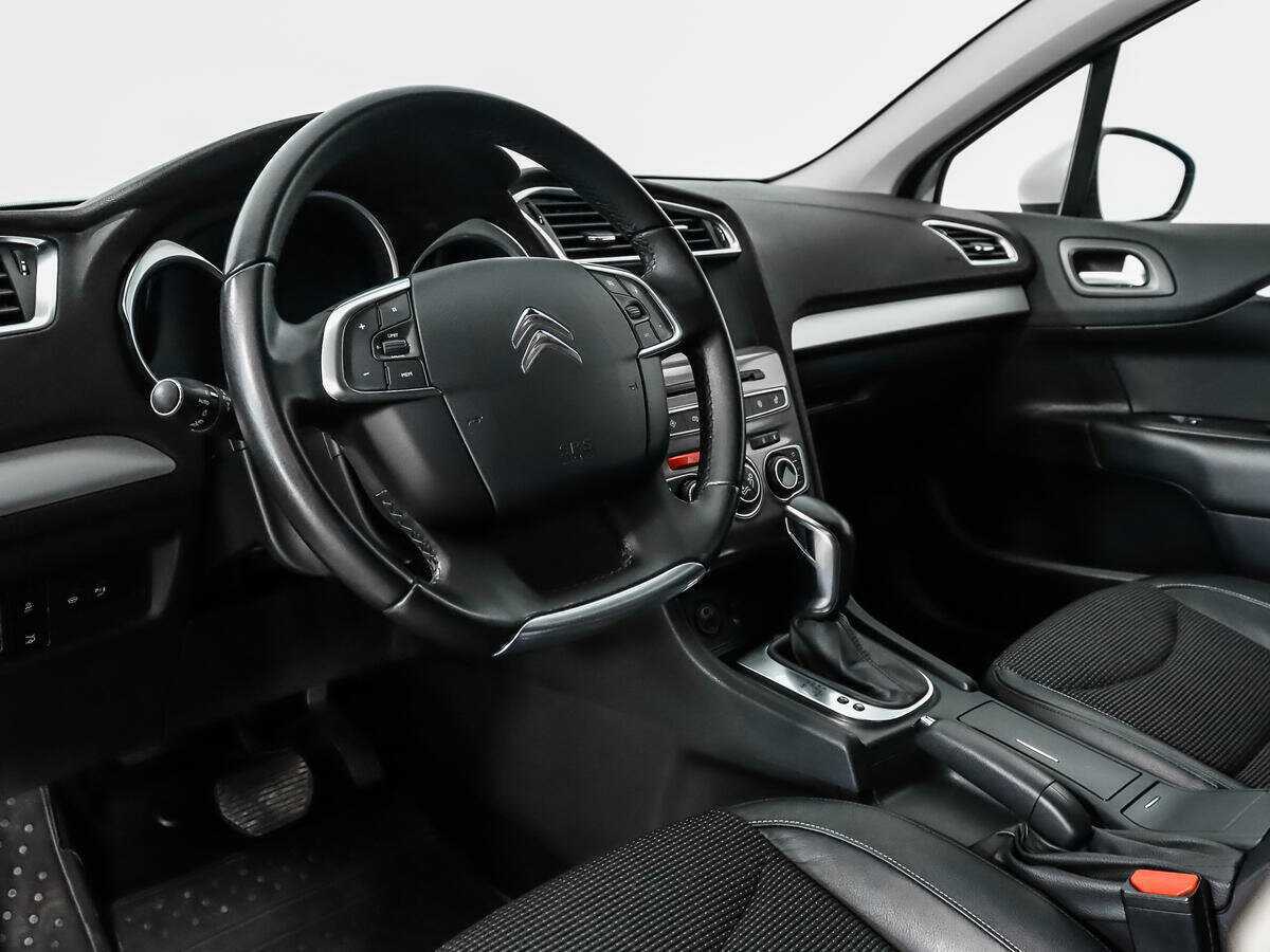 Citroen C4 с пробегом — 2016 год. Фото: #8