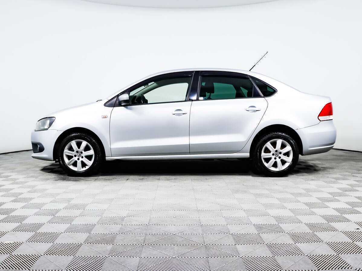 Volkswagen Polo с пробегом — 2012 год. Фото: #7