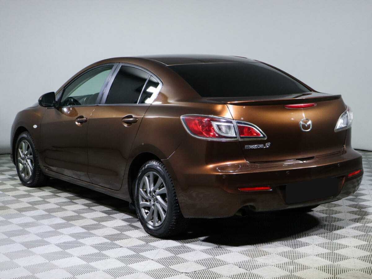 Mazda 3 с пробегом — 2012 год. Фото: #5
