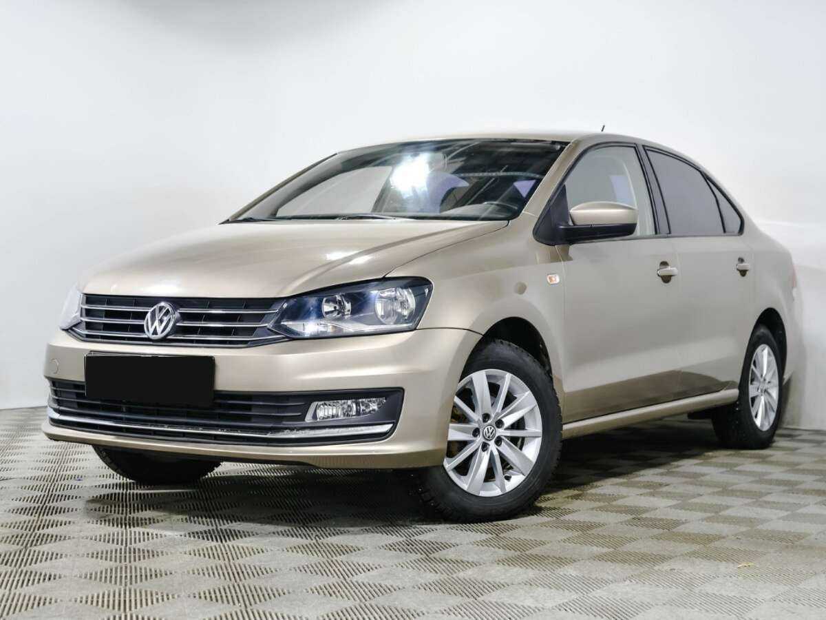 Volkswagen Polo с пробегом — 2015 год. Фото: #0