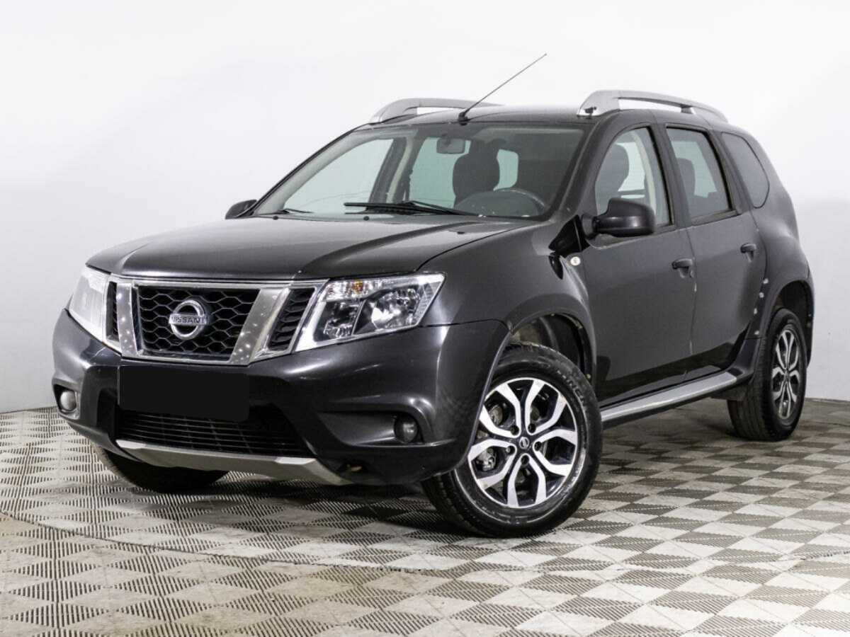 Nissan Terrano с пробегом — 2015 год. Фото: #0