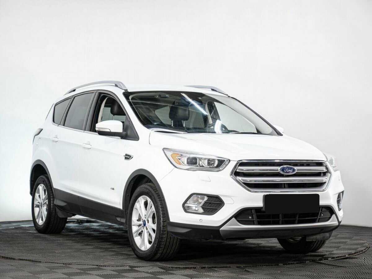 Ford Kuga с пробегом — 2016 год. Фото: #2