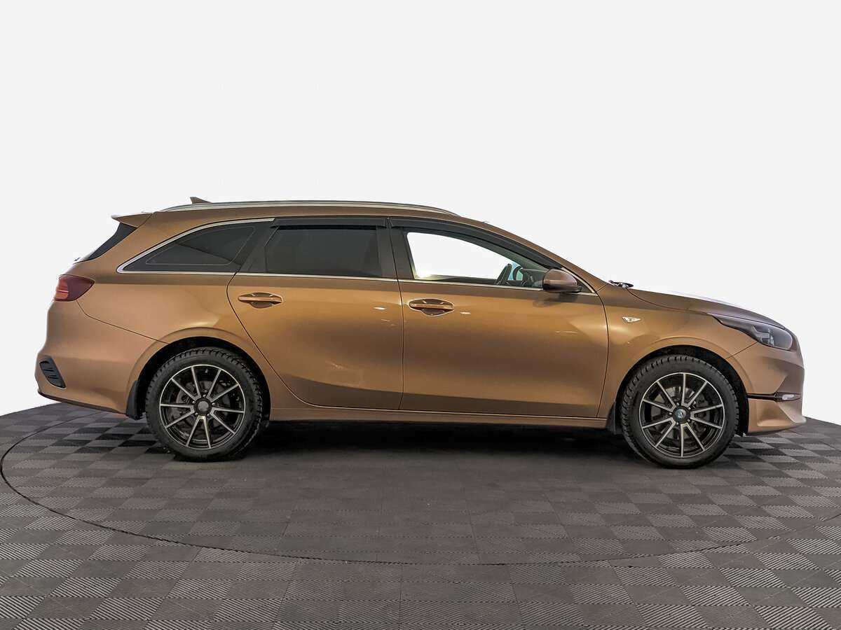 Kia Ceed с пробегом — 2021 год. Фото: #3