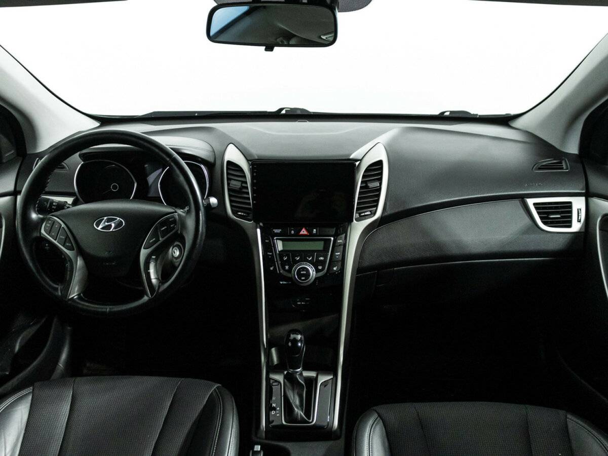 Hyundai i30 с пробегом — 2015 год. Фото: #12