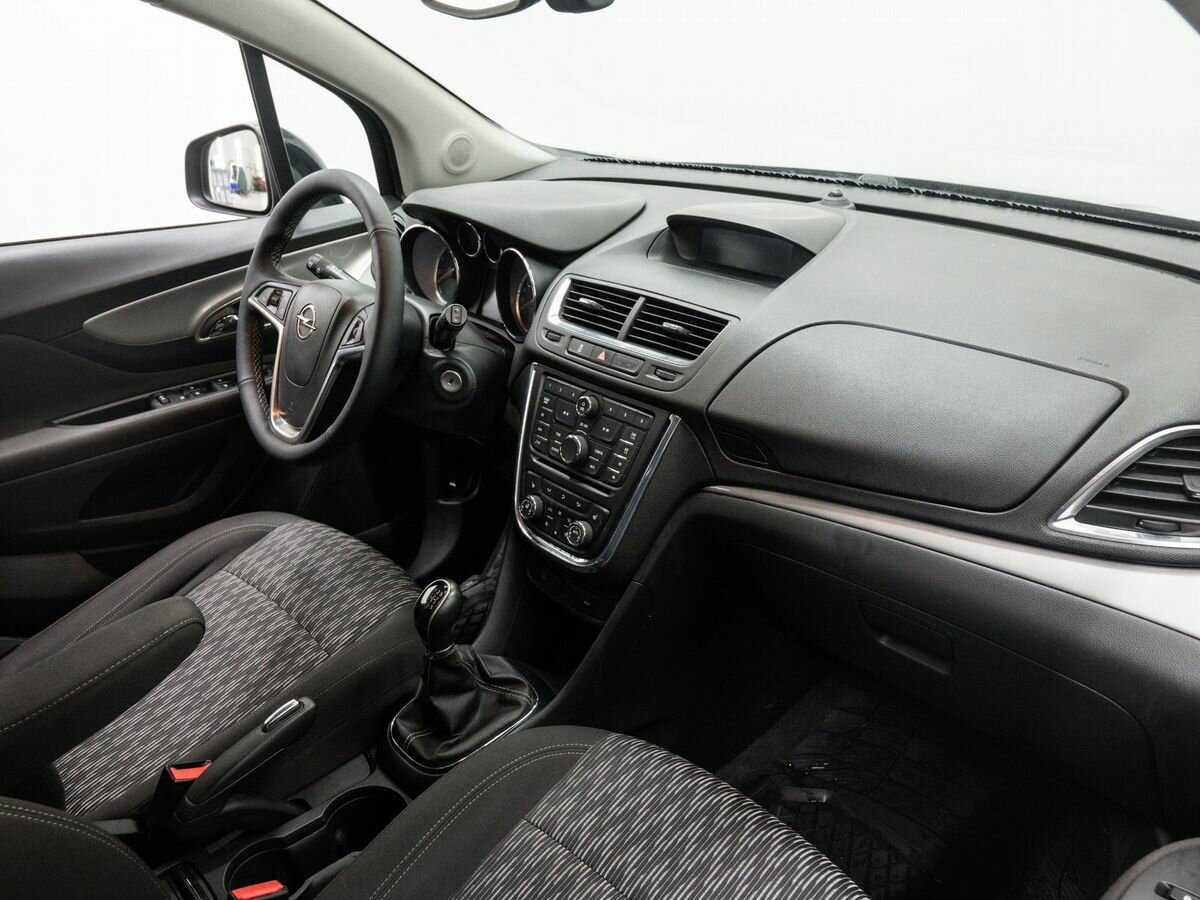 Opel Mokka с пробегом — 2012 год. Фото: #6
