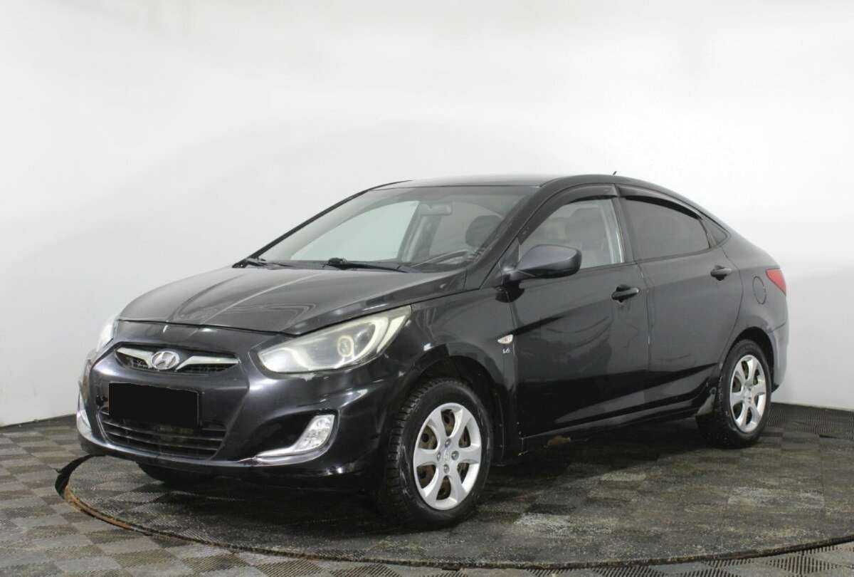Hyundai Solaris с пробегом — 2013 год. Посмотреть фото