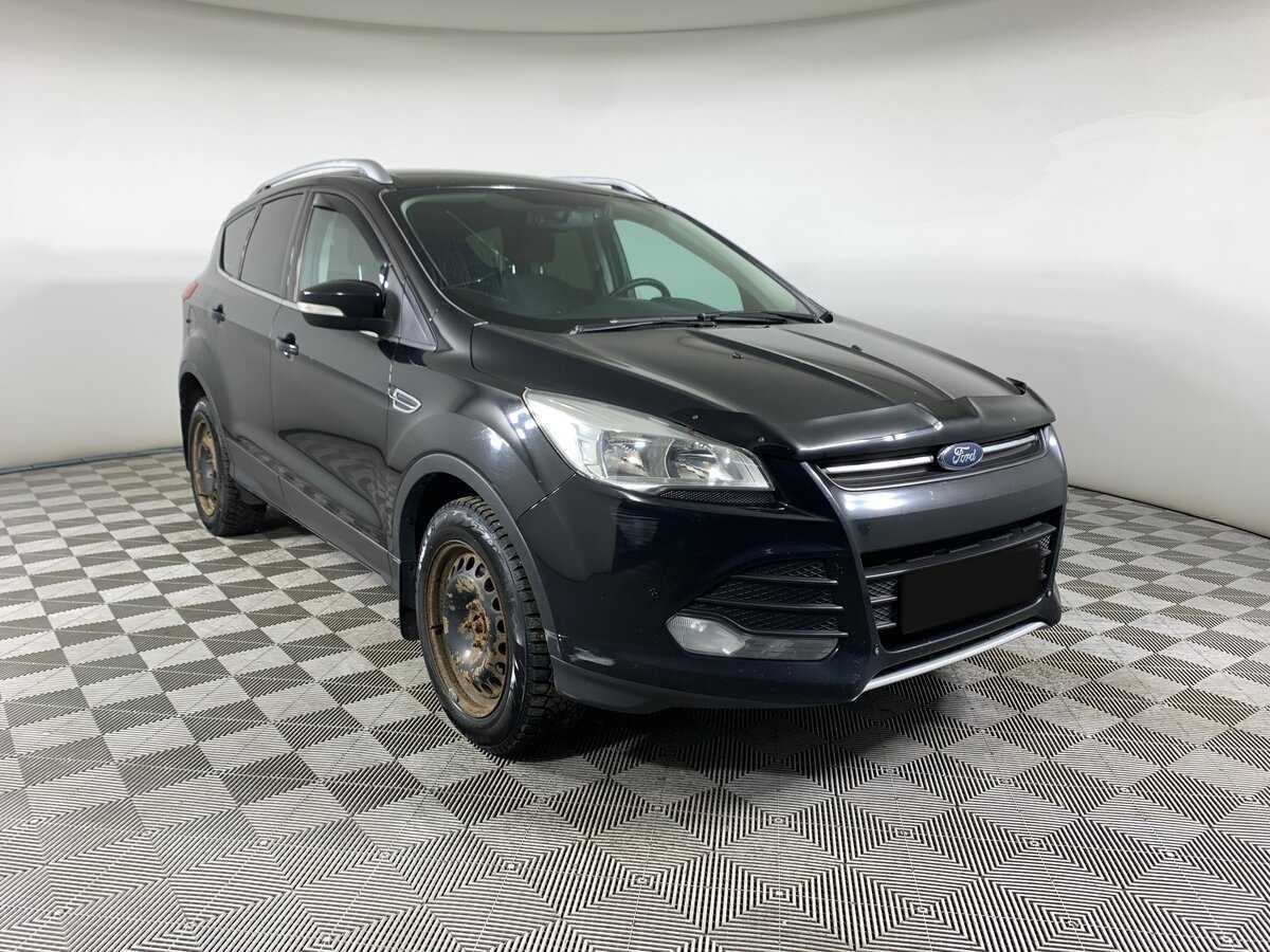 Ford Kuga с пробегом — 2015 год. Фото: #2