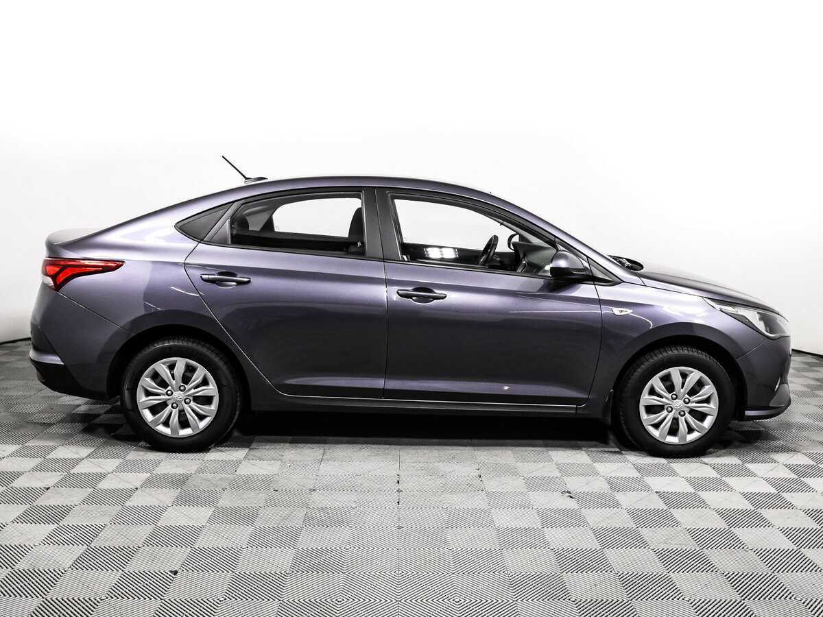Hyundai Solaris с пробегом — 2021 год. Фото: #3