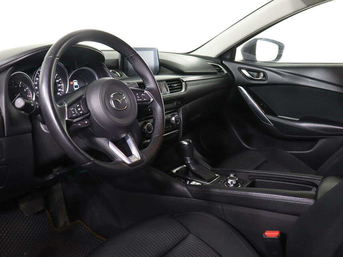 Mazda 6 с пробегом — 2018 год. Фото: #12