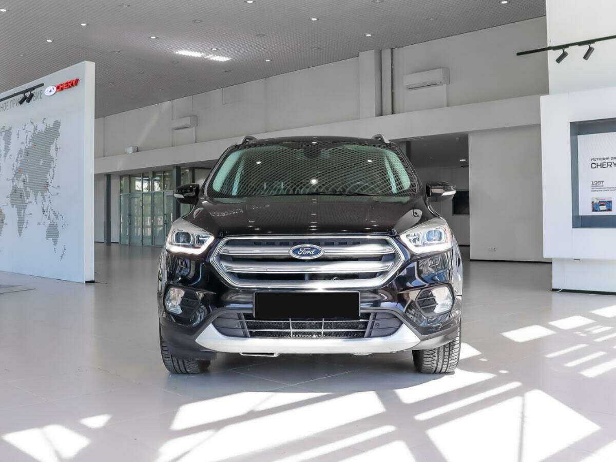 Ford Kuga с пробегом — 2016 год. Фото: #1