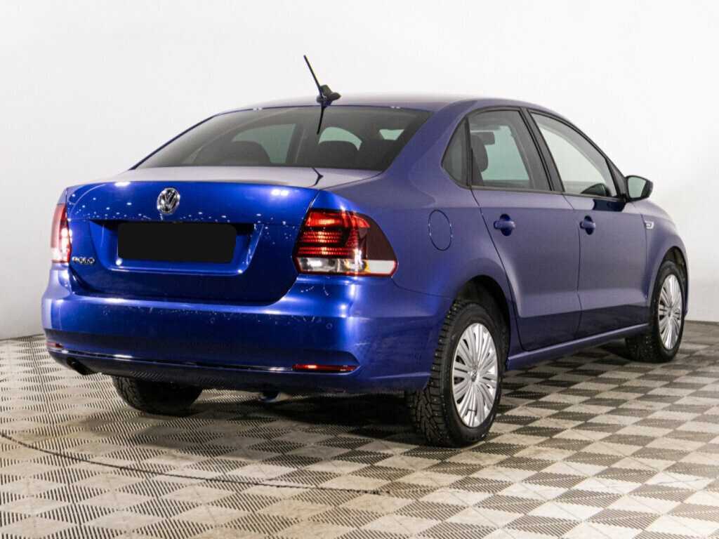 Volkswagen Polo с пробегом — 2018 год. Фото: #4