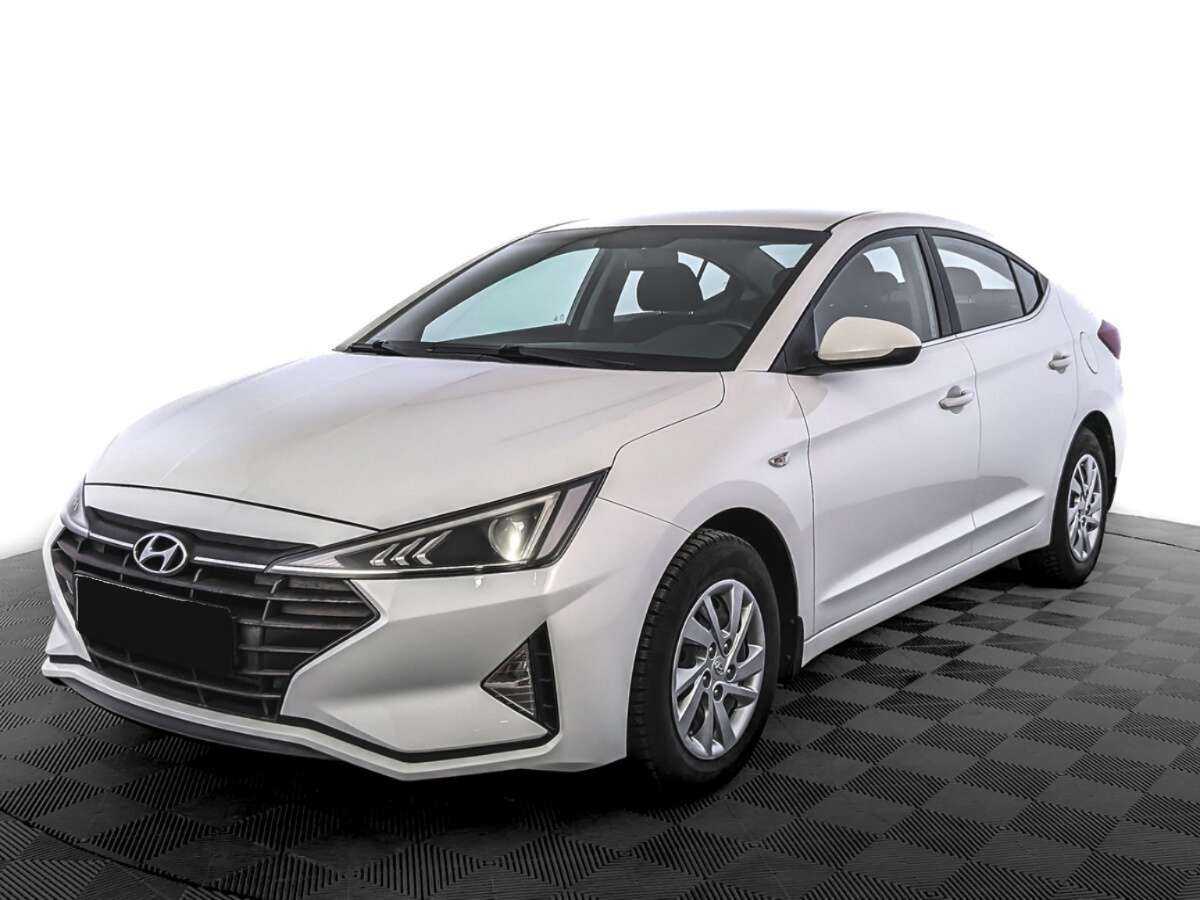 Hyundai Elantra с пробегом — 2020 год. Посмотреть фото