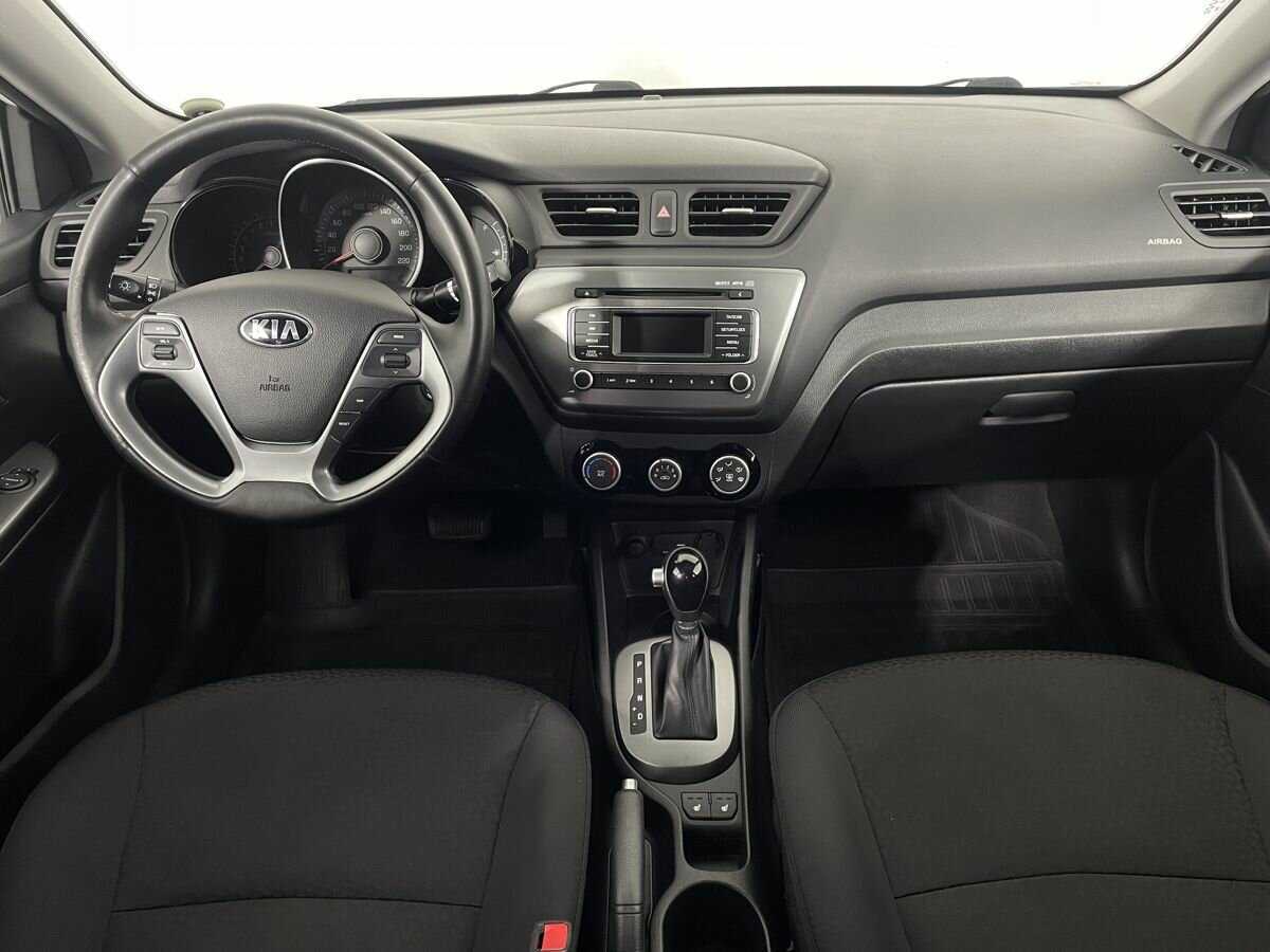 Kia Rio с пробегом — 2016 год. Фото: #5